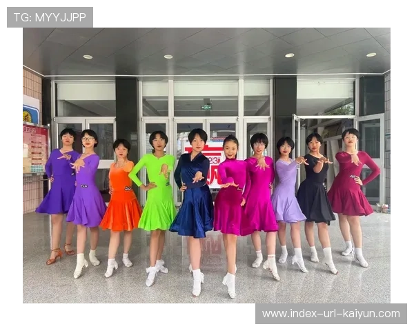 舞蹈体育比赛选手服装走光！话题登热搜